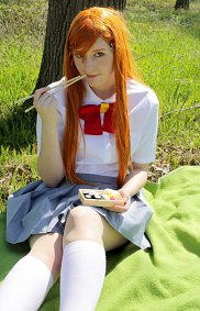 Cosplay-Cover: Orihime Inoue 『Sommeruniform』