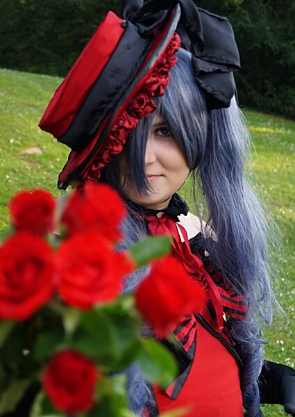 Cosplay-Cover: Ciel Phantomhive Ballgown eigene Version