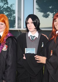 Cosplay-Cover: Ginny Weasley (School Uniform)
