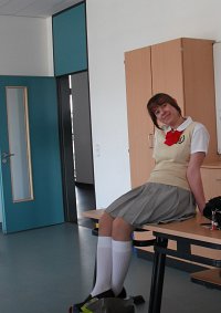 Cosplay-Cover: Hinamori Momo [Schuluniform]