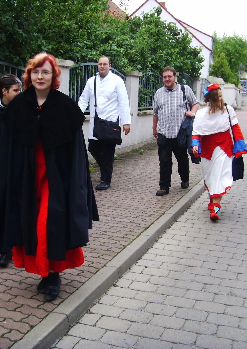 Cosplay-Cover: Rätzellauf druch den Rosengarten
