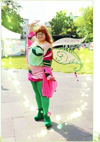 Cosplay-Cover: Flora - Bloomix