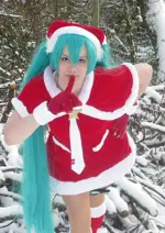 Cosplay-Cover: Miku Hatsune // Santa Miku
