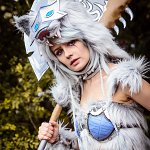 Cosplay: Frostwolf - Gijinka