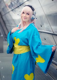 Cosplay-Cover: Super Sonico [Yukata Version]