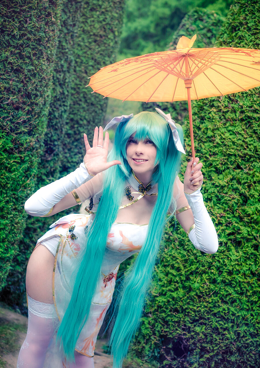 Cosplay-Cover: Miku Hatsune (Chinese Dress)