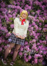 Cosplay-Cover: Mami Tomoe [Seifuku]