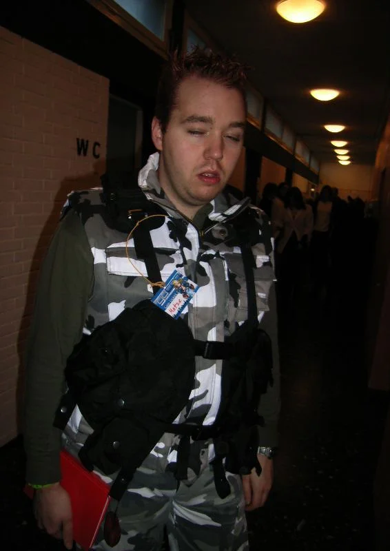 Cosplay-Cover: Pseudo Zombiesoldat á la Resident Evil oder so