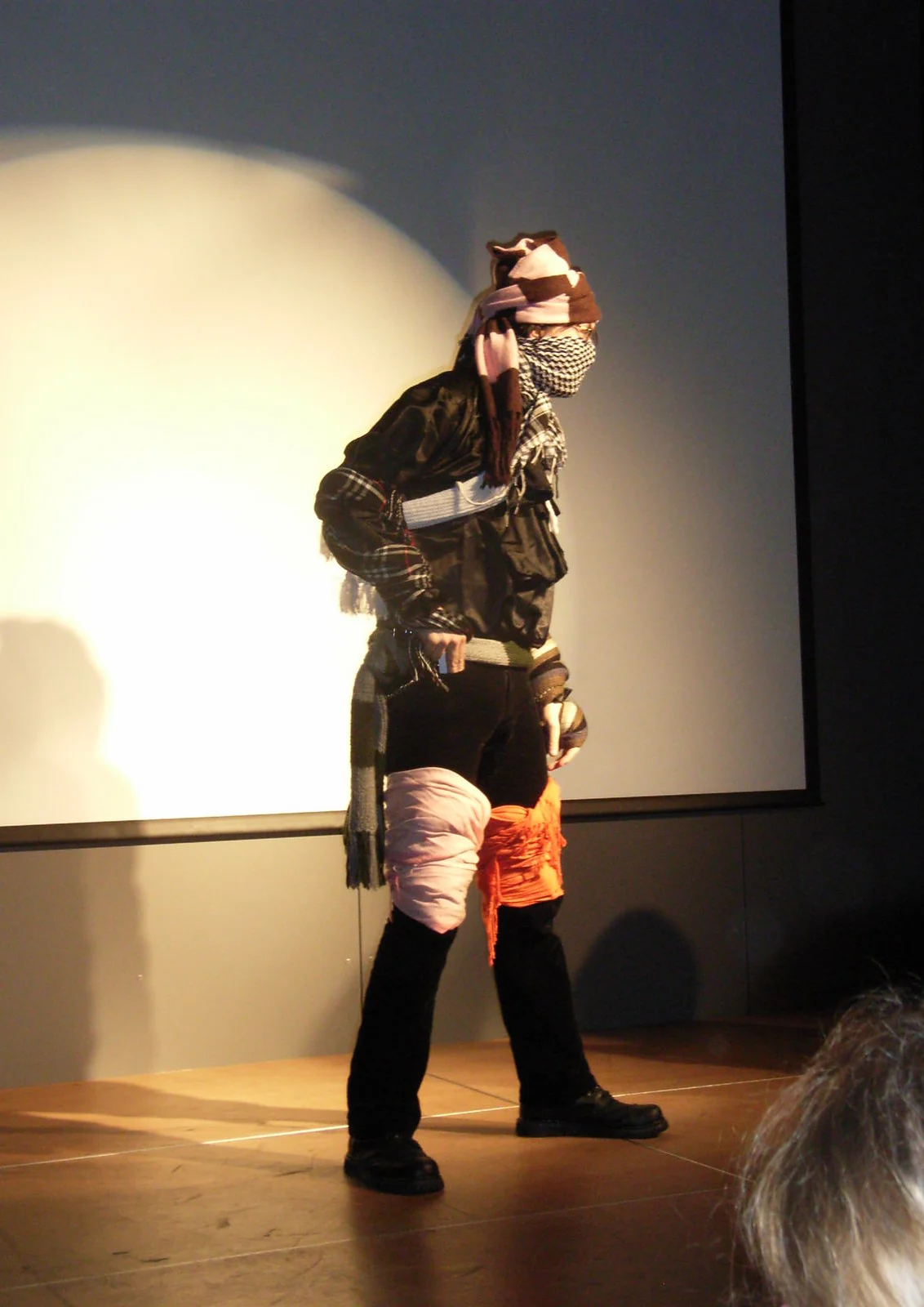 Cosplay-Cover: Der Schal-Kämpfer (Eigener Chara)