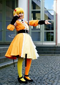 Cosplay-Cover: Momo Kisaragi [Idol]