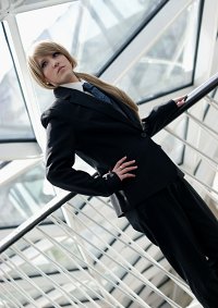 Cosplay-Cover: Dr. Hannibal Lecter [Female]