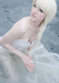 Cosplay-Cover: Ivory