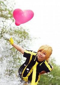 Cosplay-Cover: Kagamine Len 鏡音レン [Love is war]