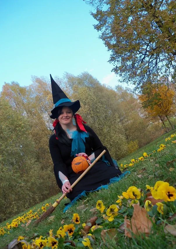 Cosplay-Cover: Seychellen (Halloween-Hexen-Version)