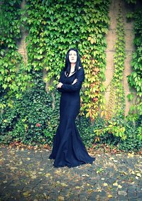 Cosplay-Cover: Morticia Addams (Die Addams Family)