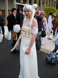 Cosplay-Cover: Neo Queen Serenity (Crystal)