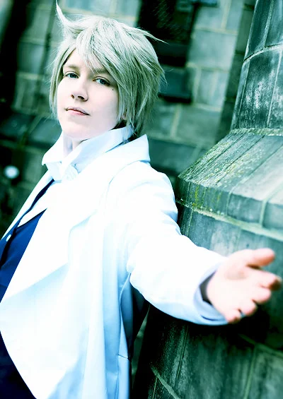 Cosplay-Cover: Elliot Nightray [Latowidge Uniform]