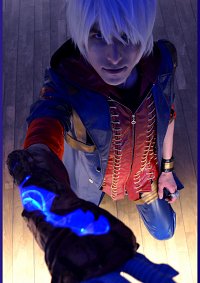 Cosplay-Cover: Nero [DMC 4]