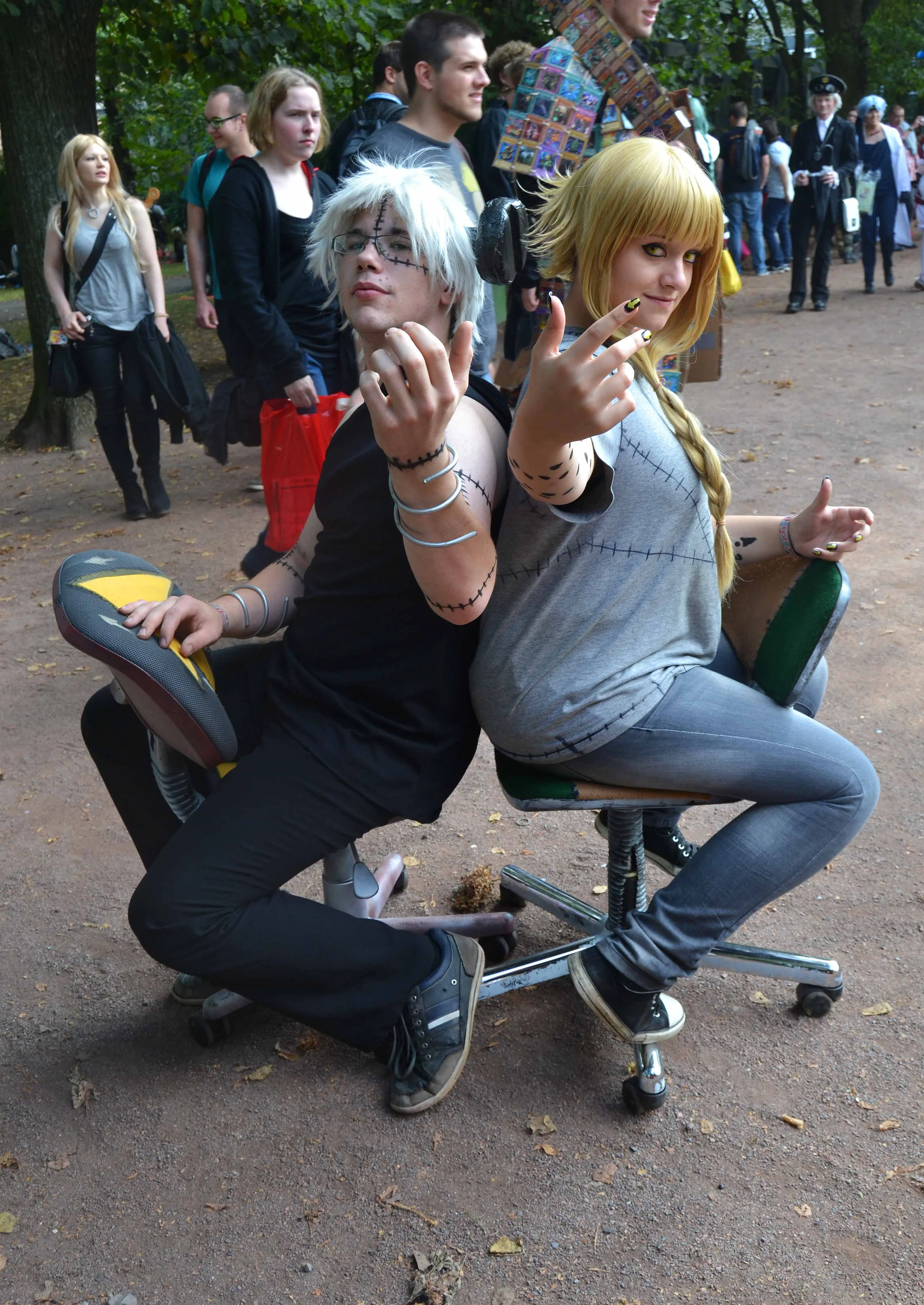 Cosplay-Cover: Dr. Stein Hakase in Medusas Klamotten