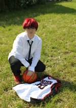 Cosplay-Cover: Taiga Kagami (Anzug weißes Hemd)