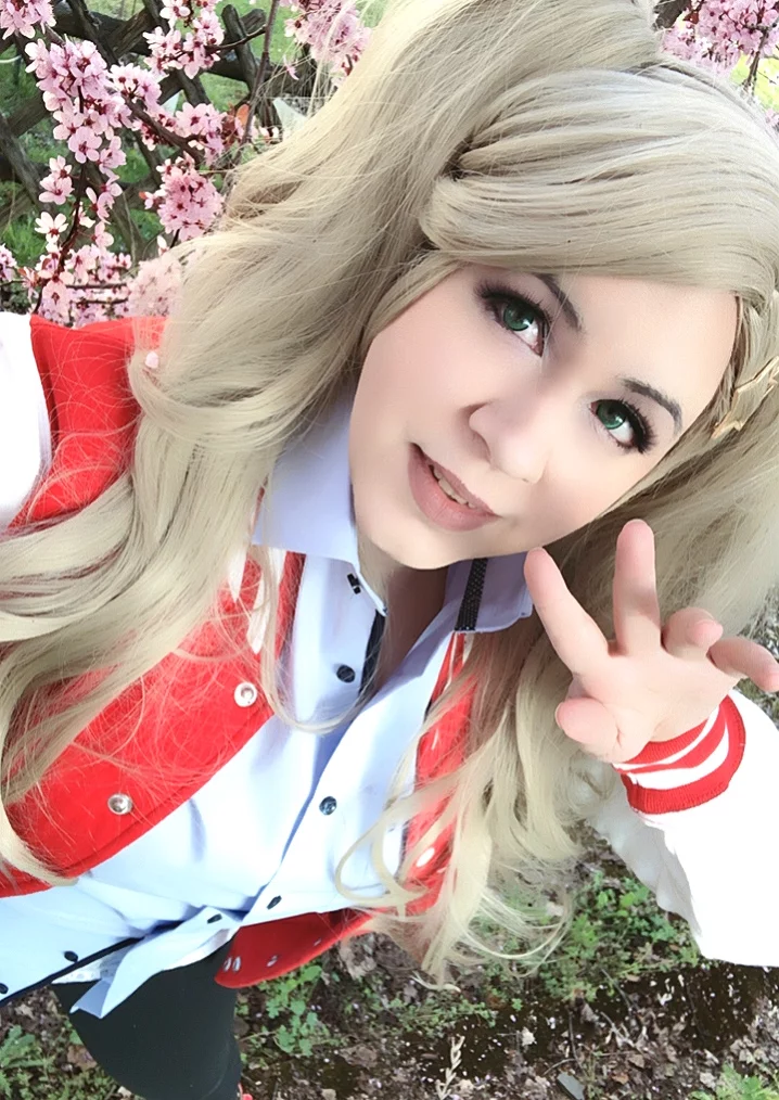 Cosplay-Cover: Ann Takamaki (Winter)