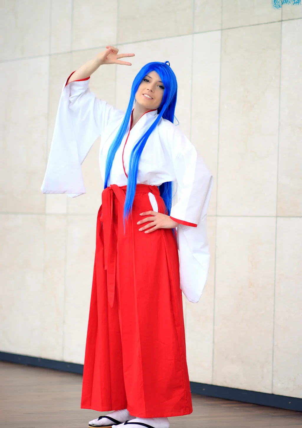 Cosplay-Cover: Konata (Miko)