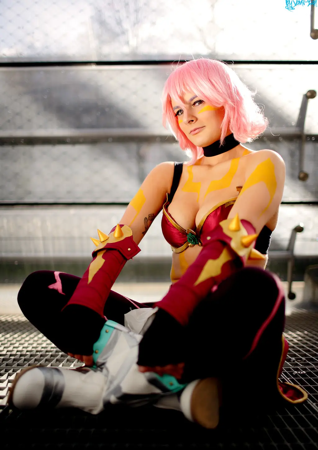 Cosplay-Cover: Black Rose