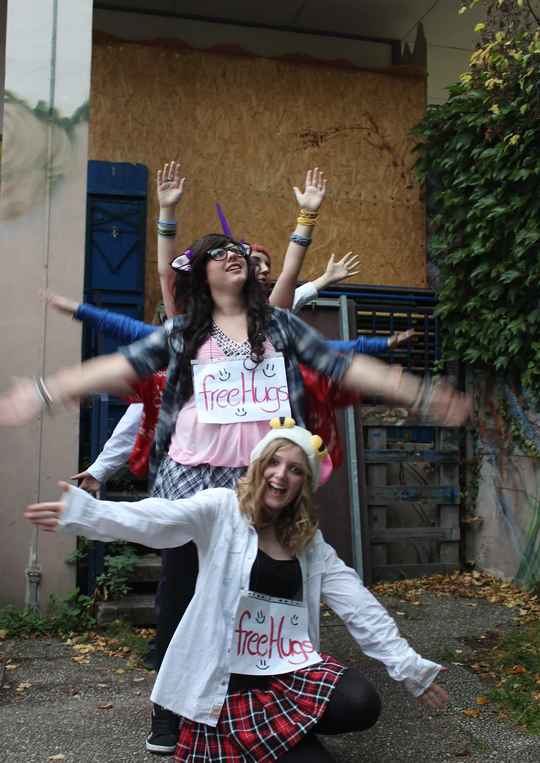 Cosplay-Cover: Free Hugs Bettler :D