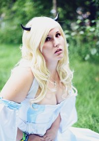 Cosplay-Cover: Horn Skuld
