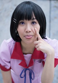 Cosplay-Cover: Tsubasa Hanekawa (Sommer Schuluniform)