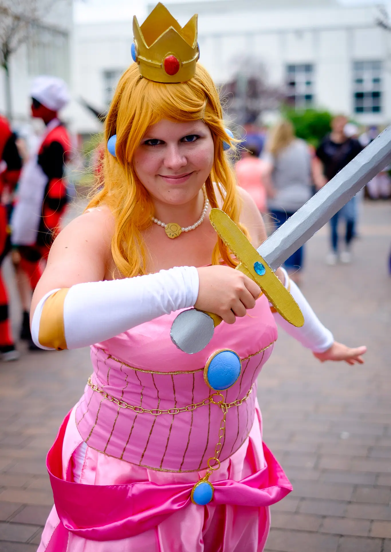 Cosplay-Cover: Prinzessin Peach [Warrior]