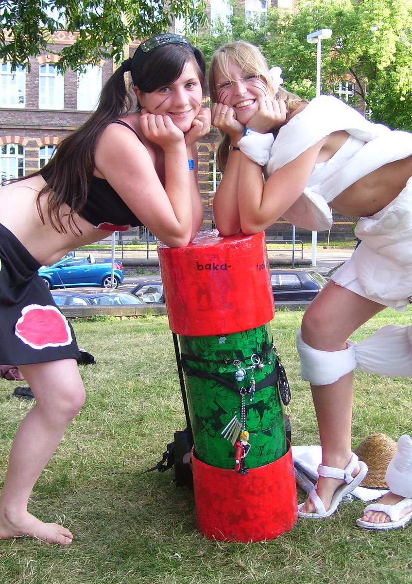 Cosplay-Cover: Naruto Oiroke no Jutsu Verwandlung