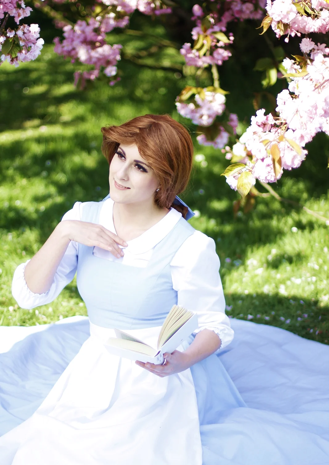 Cosplay-Cover: Belle Towndress [Disney Park Version]