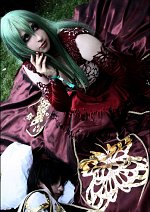 Cosplay-Cover: C.C. (Red Mutuality Dress)