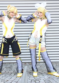 Cosplay-Cover: Kagamine Rin [Append]