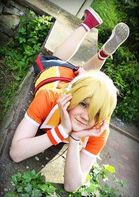 Cosplay-Cover: Kagamine Len [Fire◎Flower - Project DIVA f]