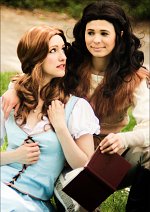 Cosplay-Cover: Belle (blue dress)