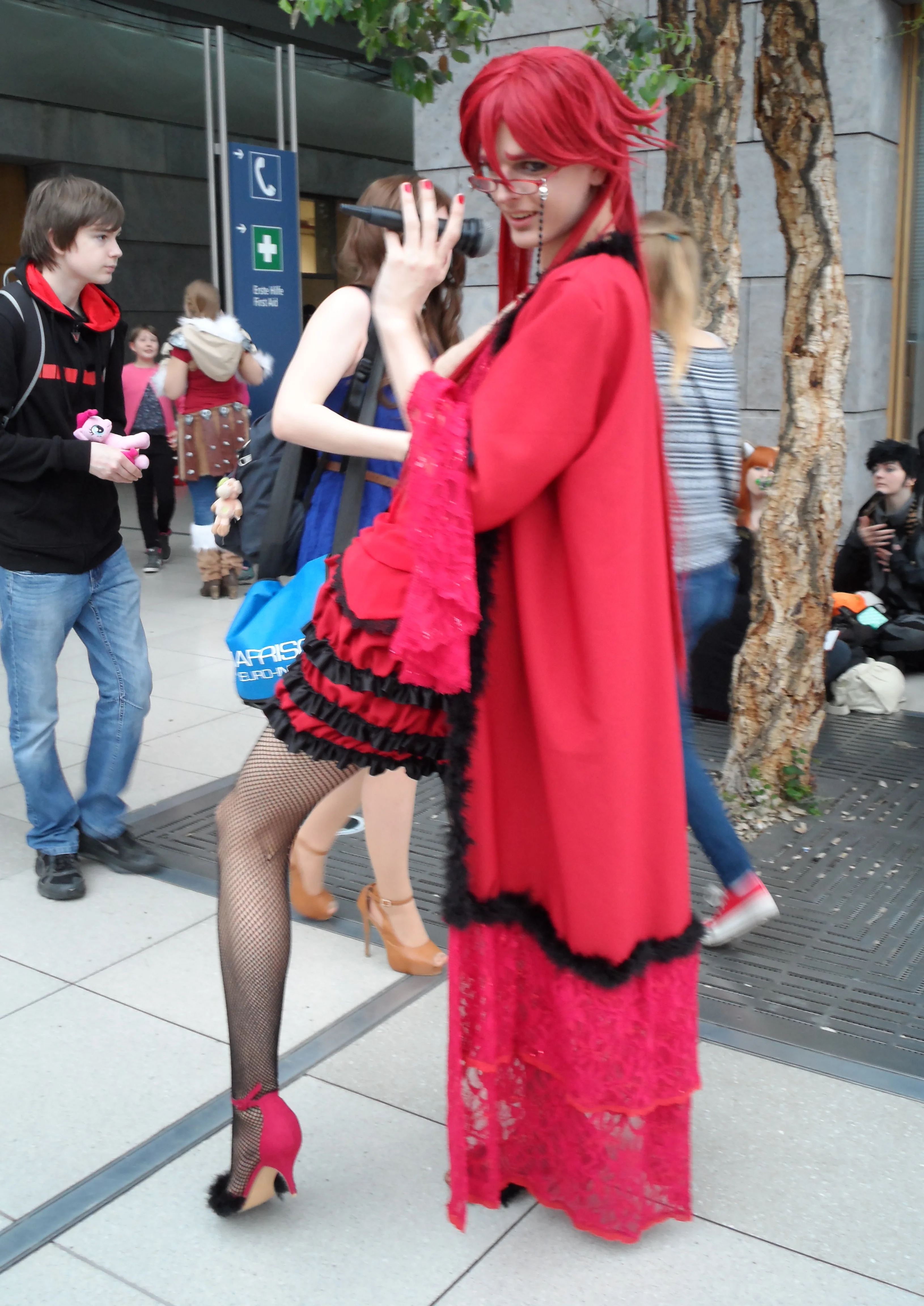 Cosplay-Cover: Grell Sutcliff