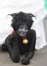 Cosplay-Cover: Schwarze Katze