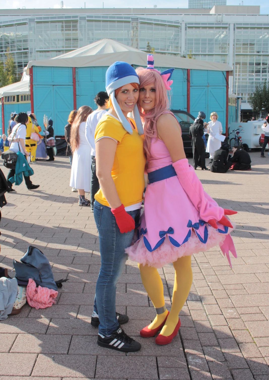 Cosplay-Cover: Biyomon (Gijinka)