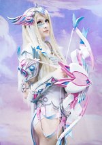 Cosplay-Cover: Valkyrie Sylveon Gijinka