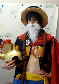 Cosplay-Cover: Luffy / Gladiator Lucy (Dressrosa)