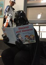 Cosplay-Cover: Mini!Vader