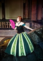 Cosplay-Cover: Anna of Arendelle - Coronation