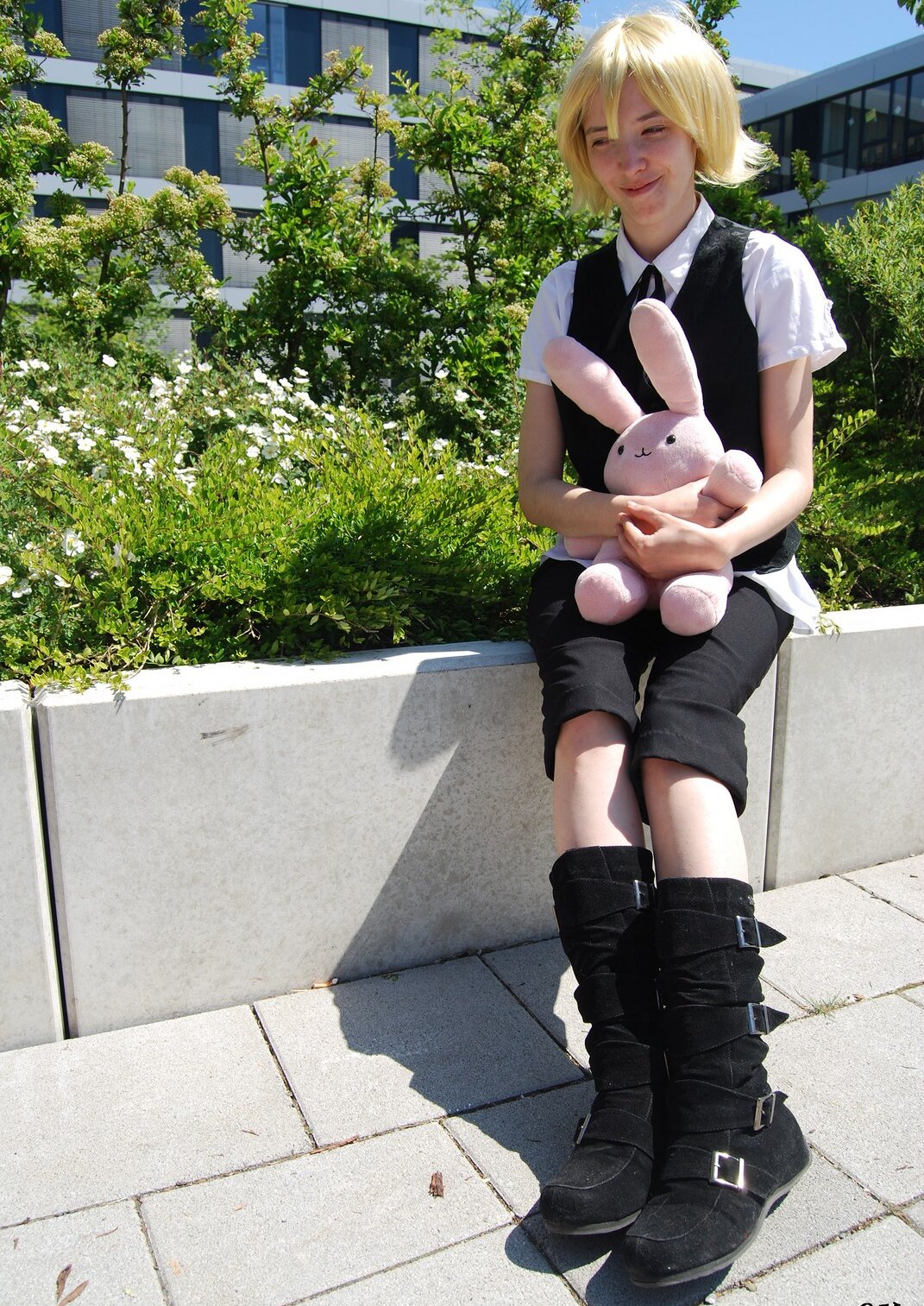 Cosplay-Cover: Mitsukuni Haninozuka (Dandy-Outfit)