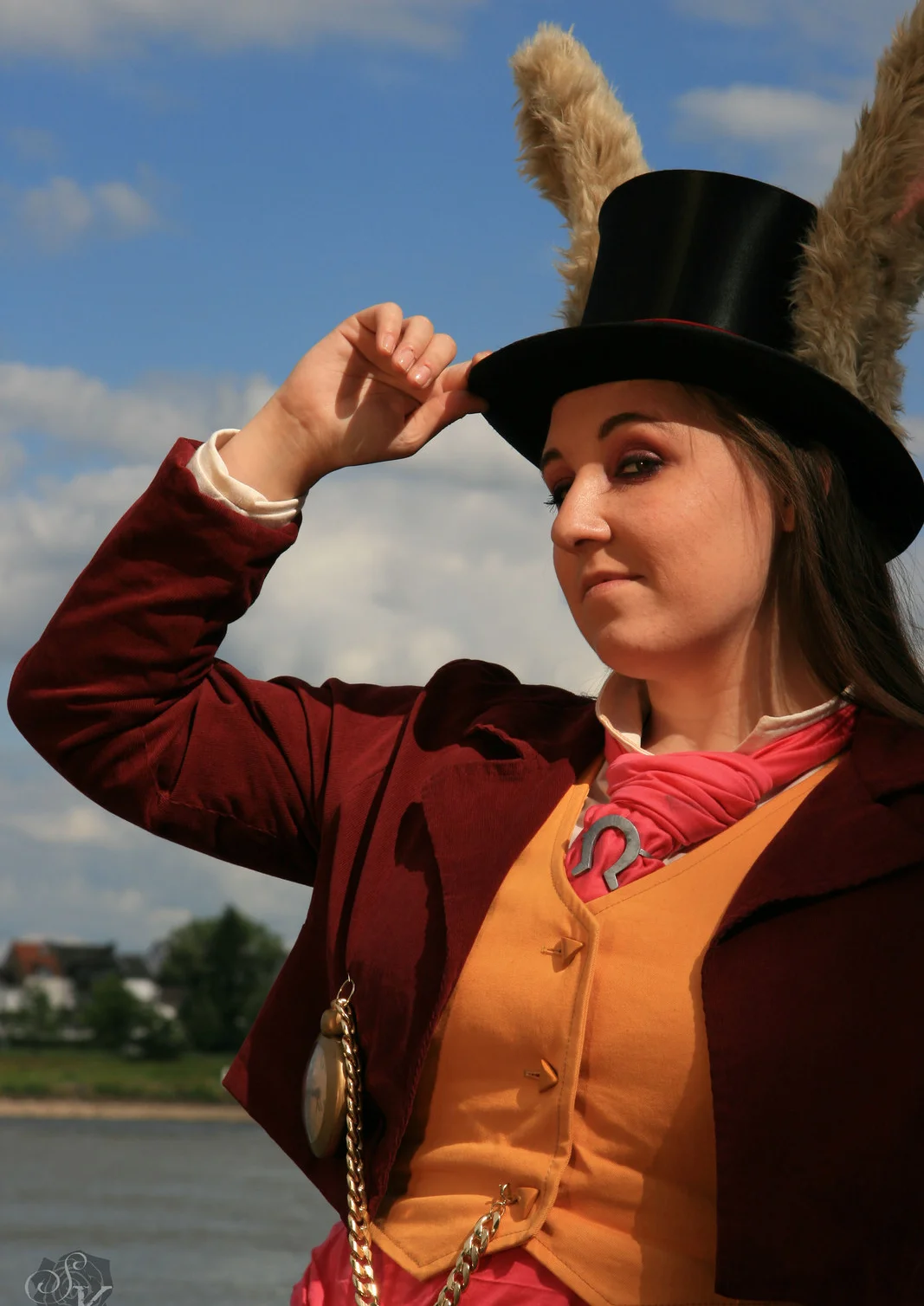 Cosplay-Cover: Alice [Late but Lucky Dress]