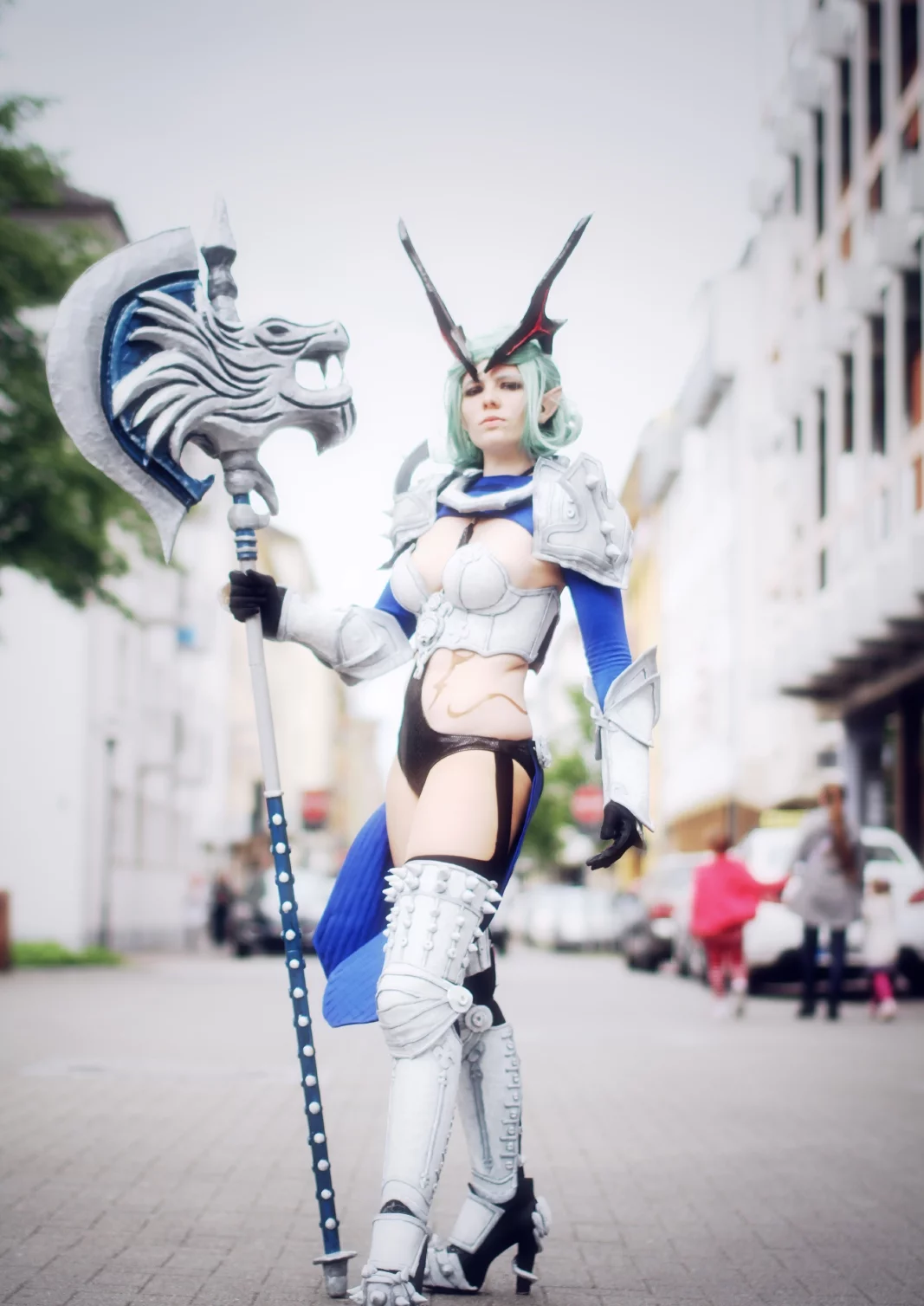 Cosplay-Cover: GreenLeaf -Castanic-Berserker- (lvl 30)