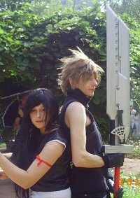 Cosplay-Cover: Cloud Strife (Advent Children)