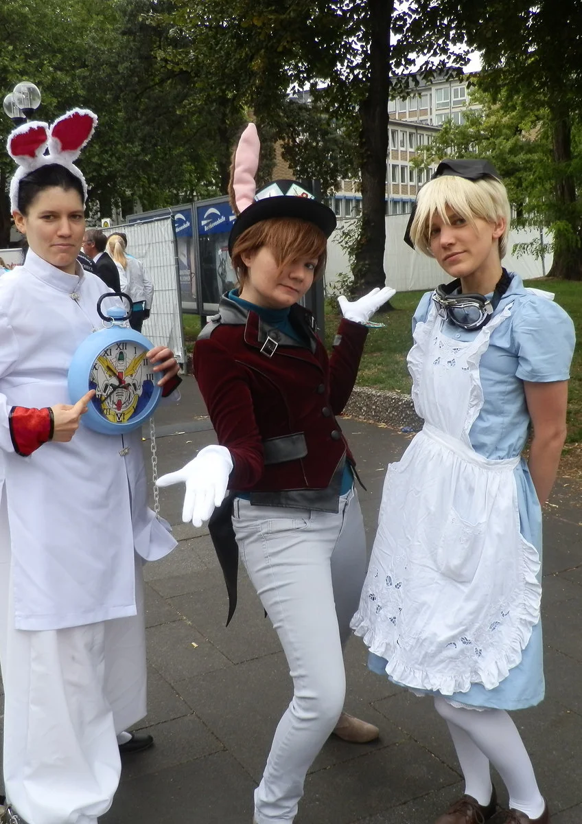 Cosplay-Cover: Wufei Chang (als weißes Kaninchen)