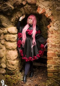Cosplay-Cover: Luka [Black&Rose]